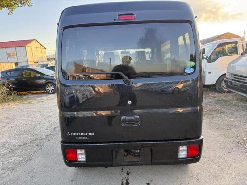 MINICAB VAN