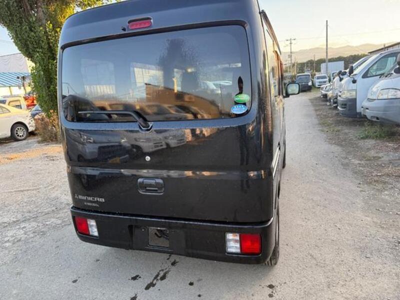 MINICAB VAN
