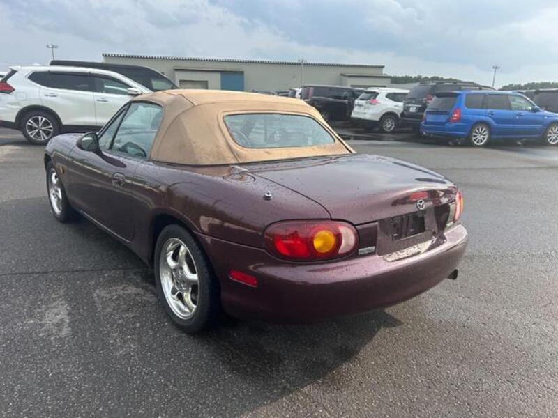 ROADSTER