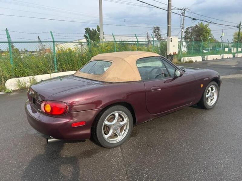 ROADSTER