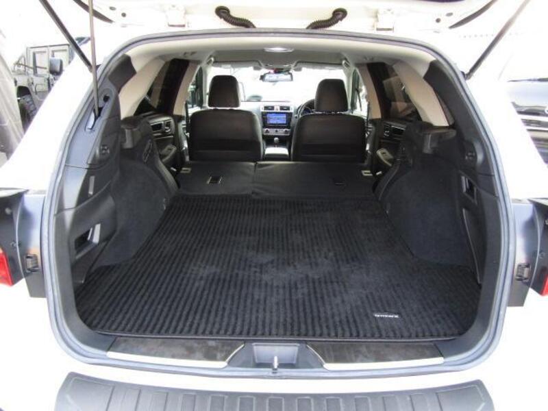 LEGACY OUTBACK