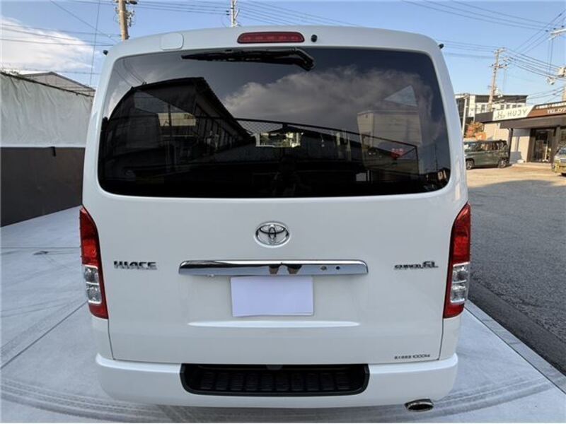 HIACE VAN