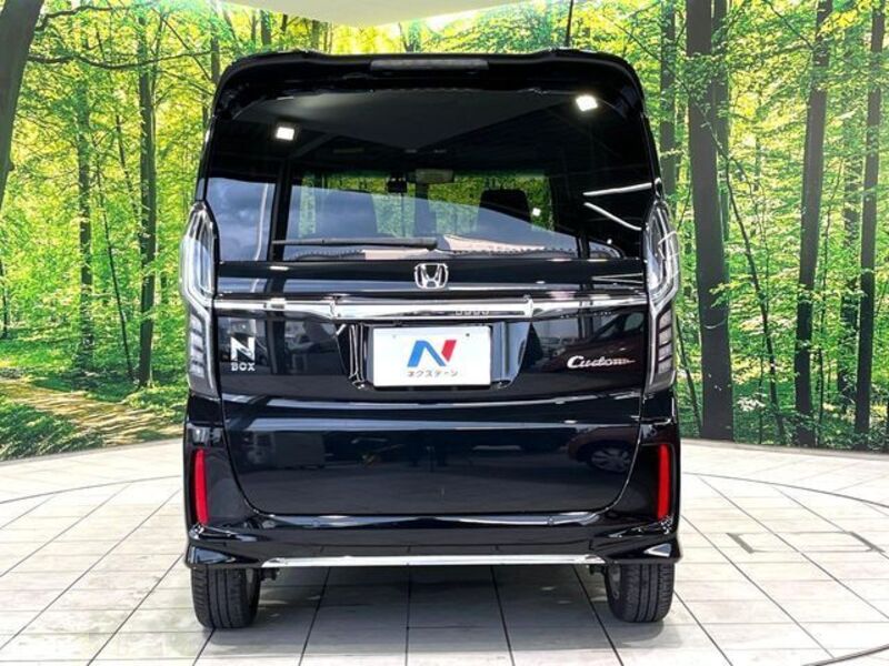 N BOX CUSTOM