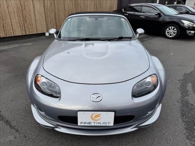 ROADSTER
