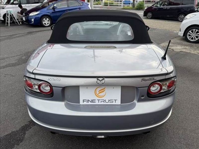 ROADSTER