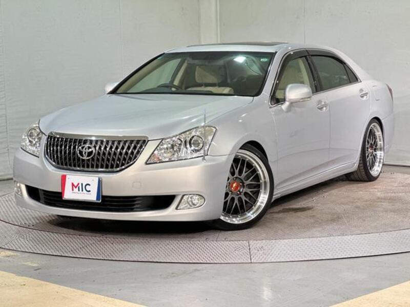 TOYOTA CROWN MAJESTA