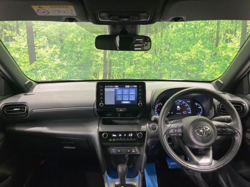 YARIS CROSS