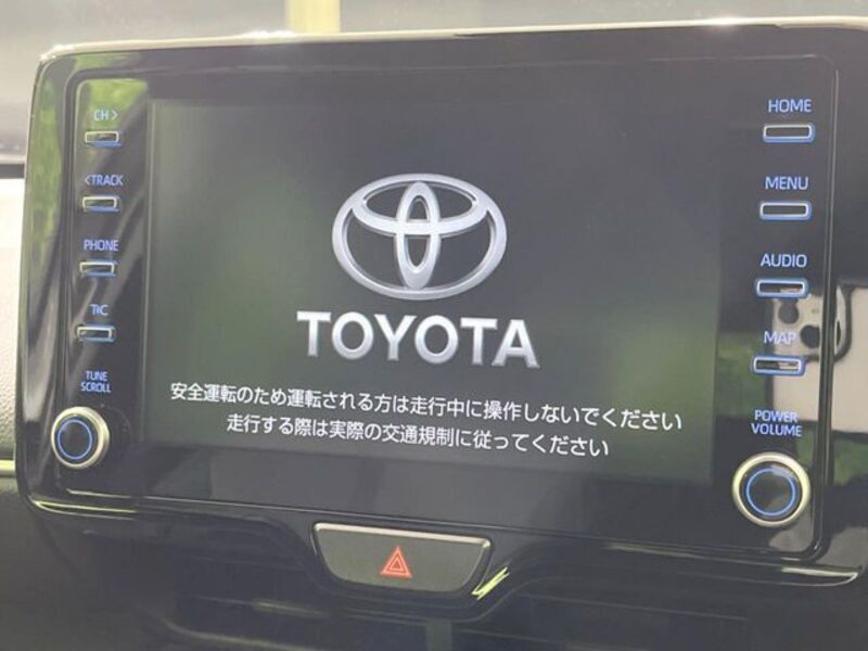 YARIS CROSS