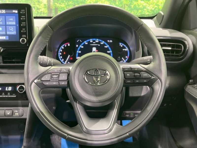 YARIS CROSS