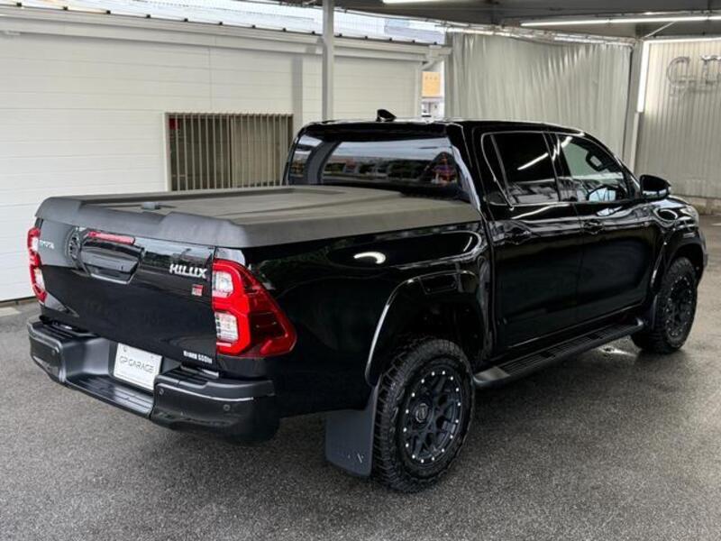 HILUX