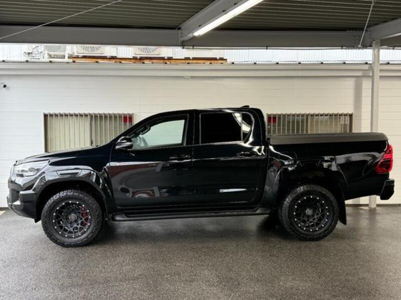 HILUX