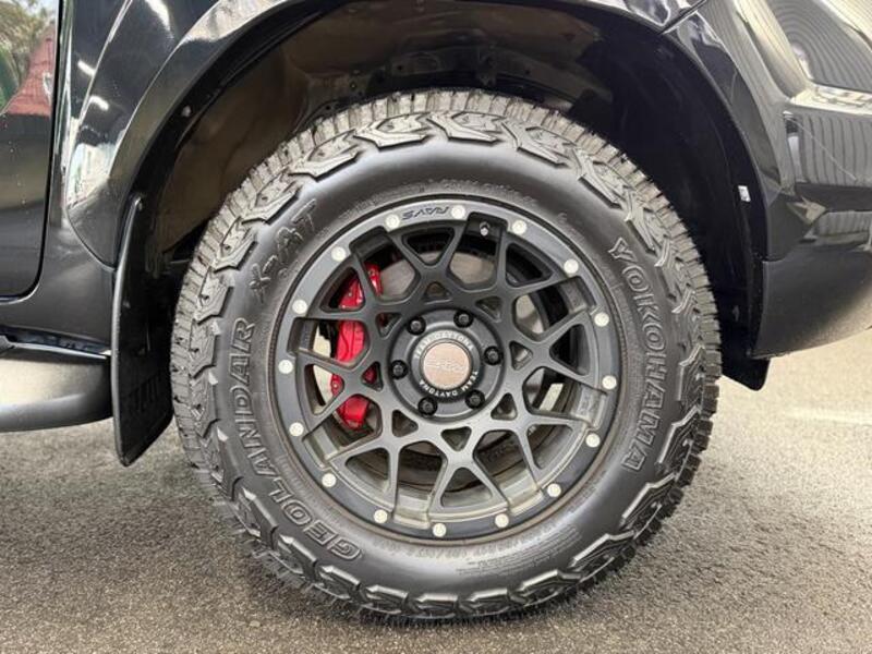HILUX