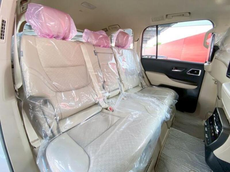 LAND CRUISER