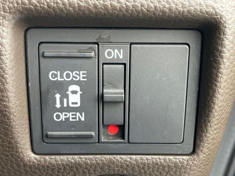 N BOX