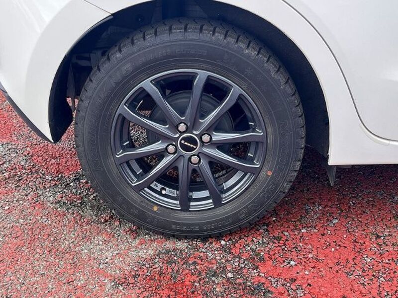 MAZDA2