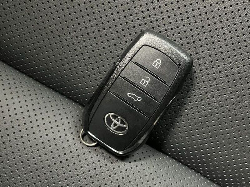 PRIUS PHV