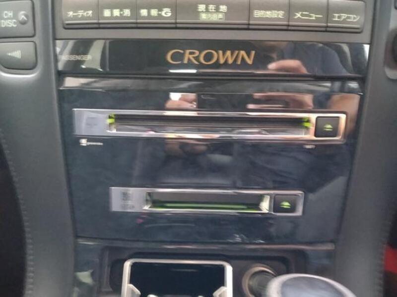 CROWN