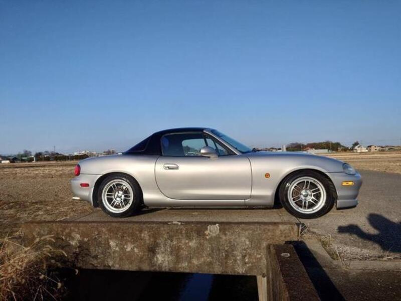 ROADSTER
