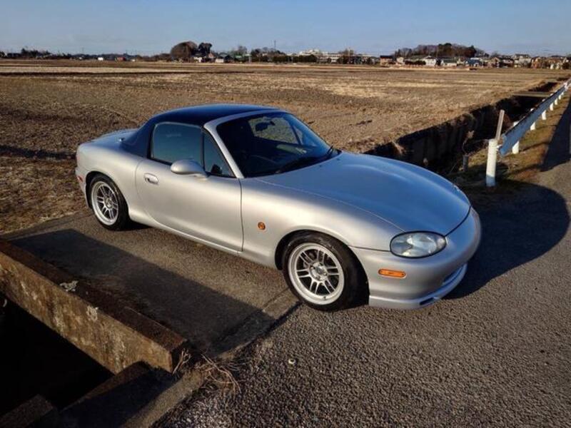 ROADSTER