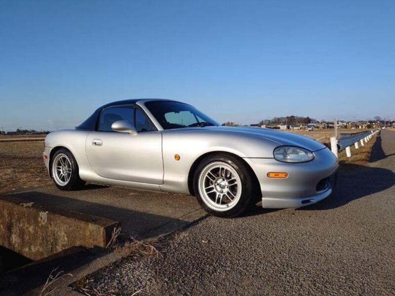 ROADSTER