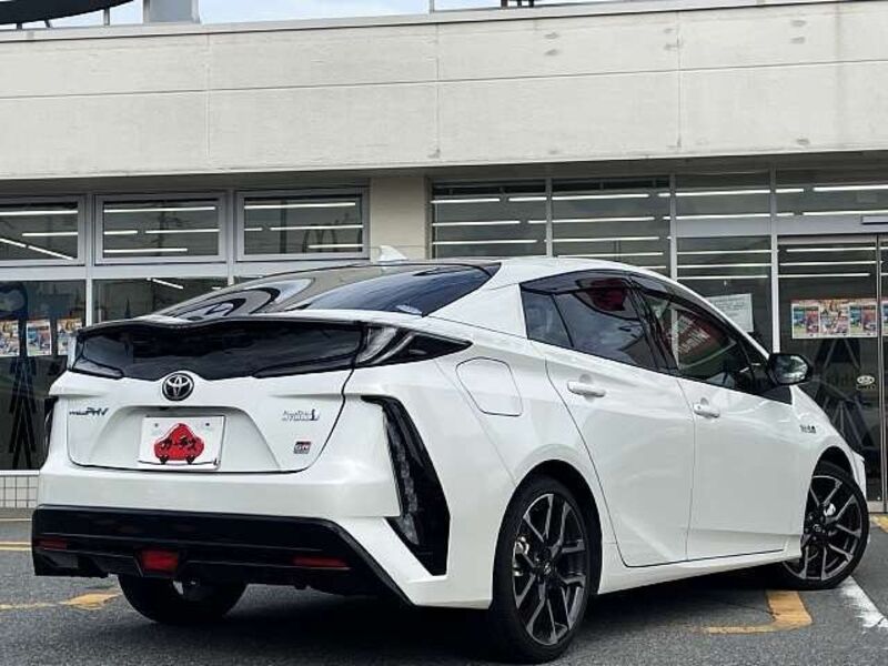 PRIUS PHV