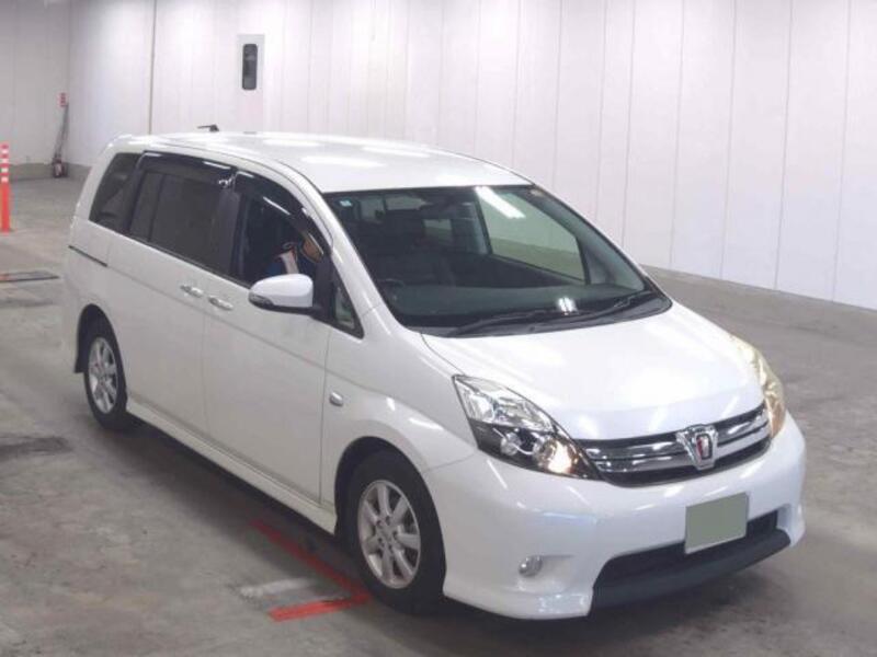 TOYOTA ISIS