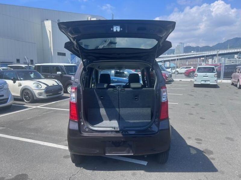 WAGON R
