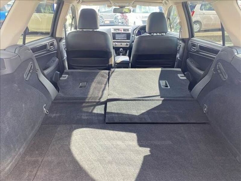 LEGACY OUTBACK