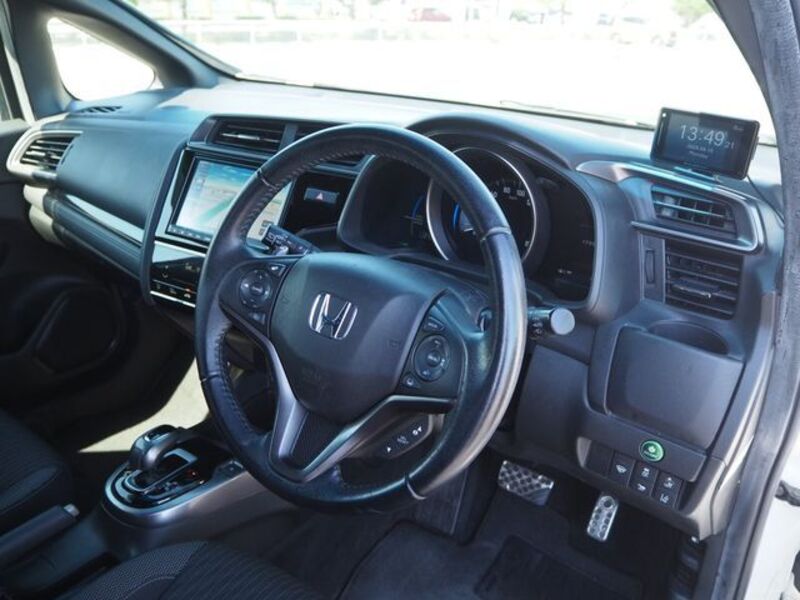 FIT HYBRID