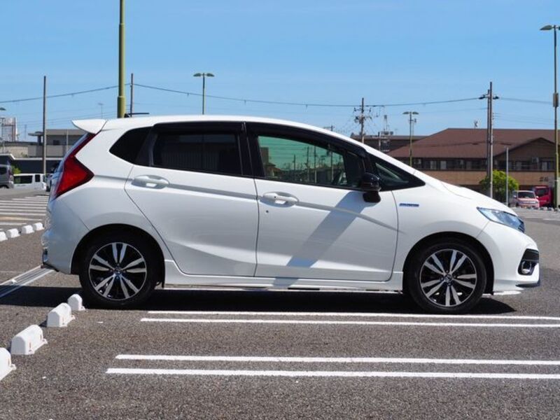 FIT HYBRID
