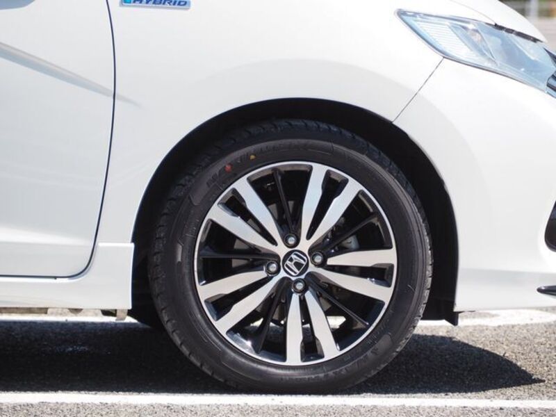 FIT HYBRID