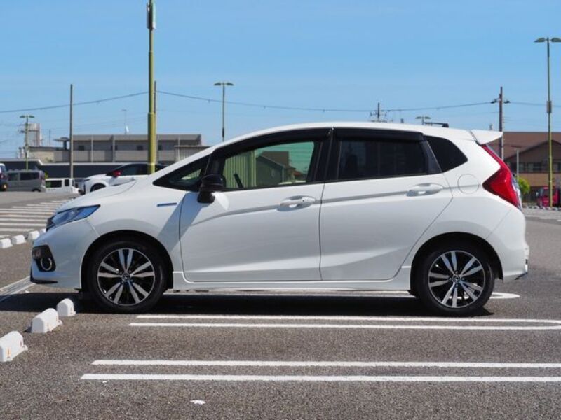 FIT HYBRID