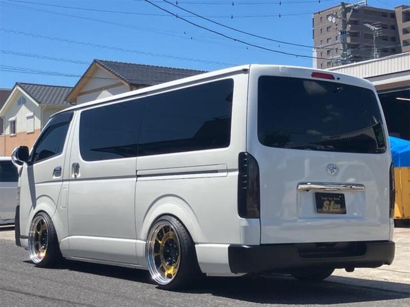 HIACE VAN