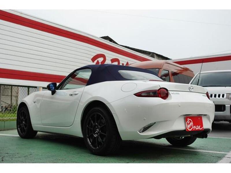 ROADSTER