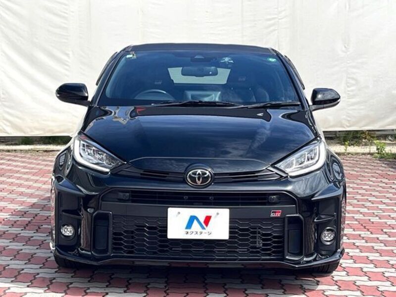 GR YARIS