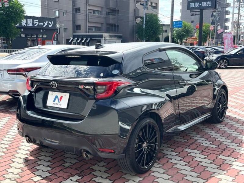 GR YARIS