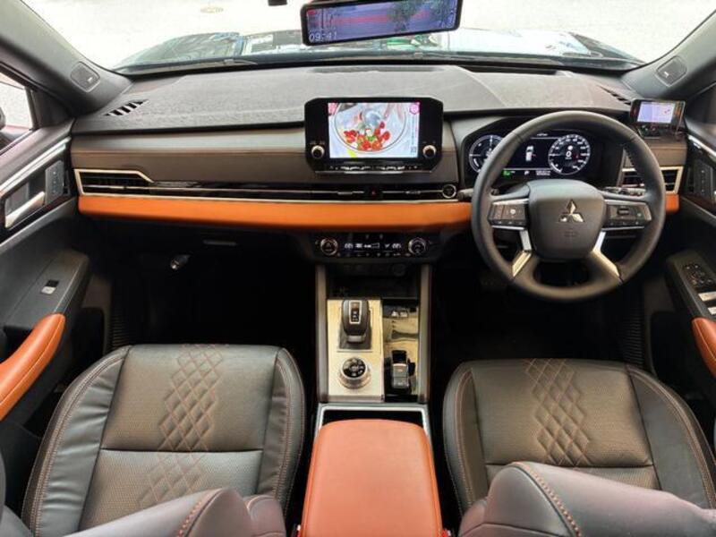 OUTLANDER PHEV