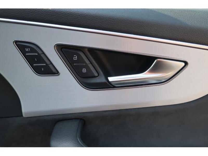 Q7