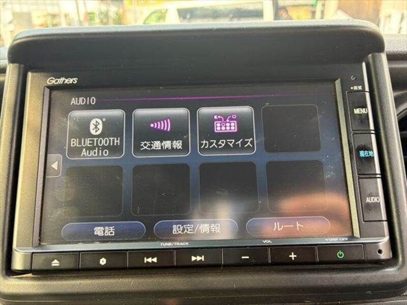N-VAN