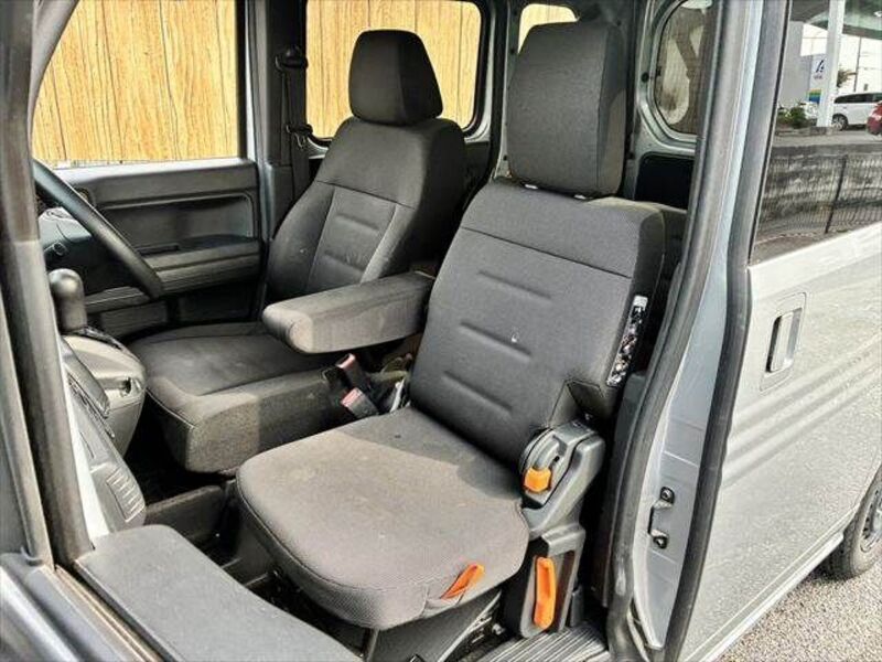 N-VAN