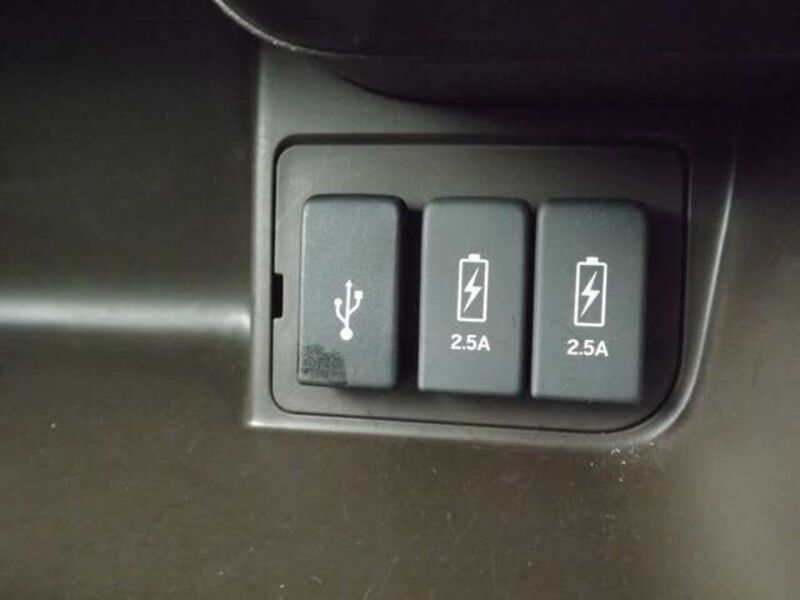 N BOX
