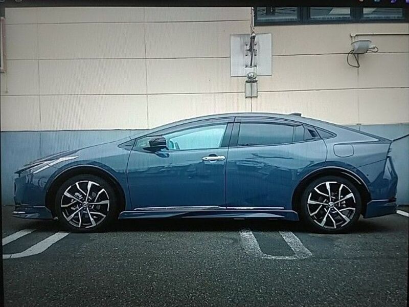 PRIUS PHV