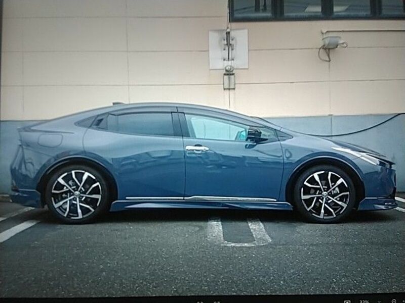PRIUS PHV
