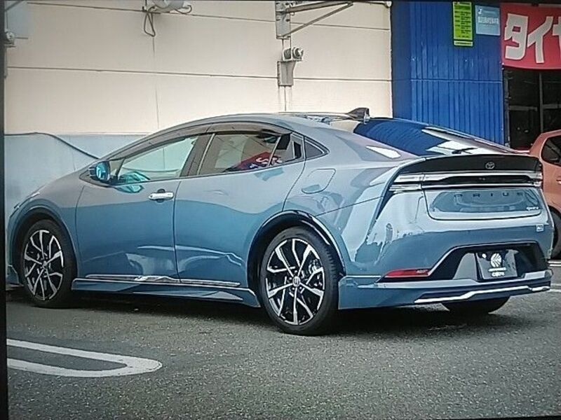 PRIUS PHV