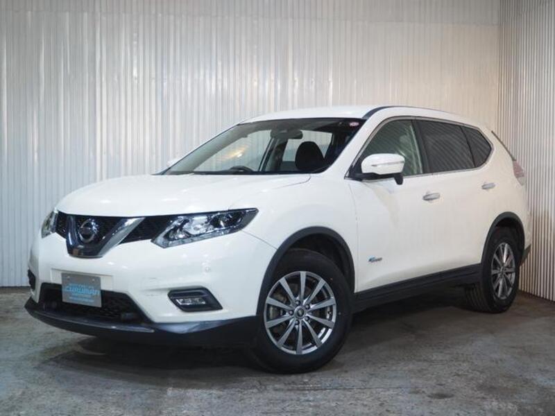 X-TRAIL