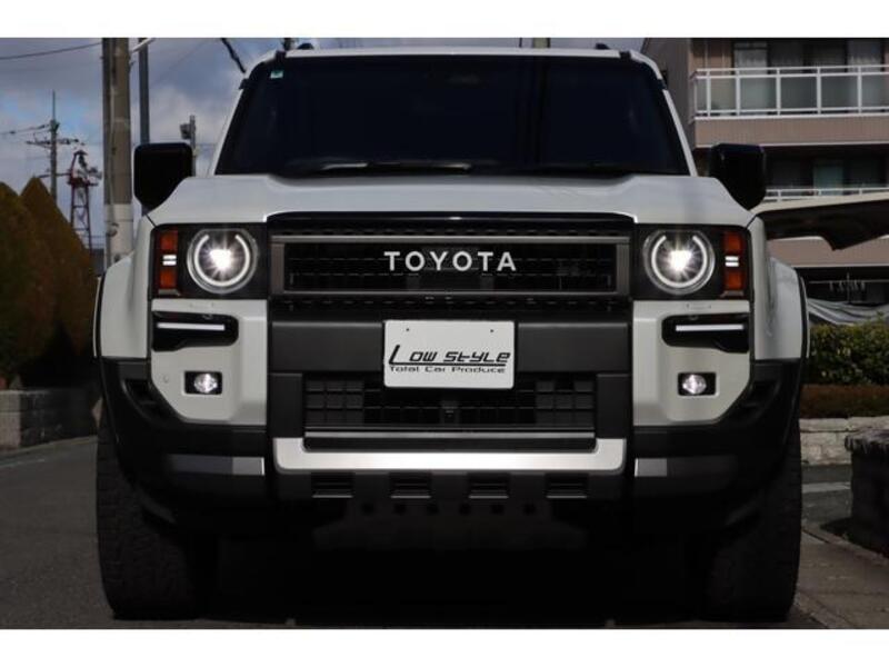LAND CRUISER 250