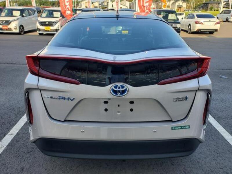 PRIUS PHV