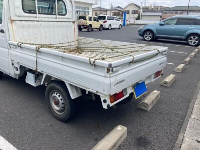 MINICAB TRUCK