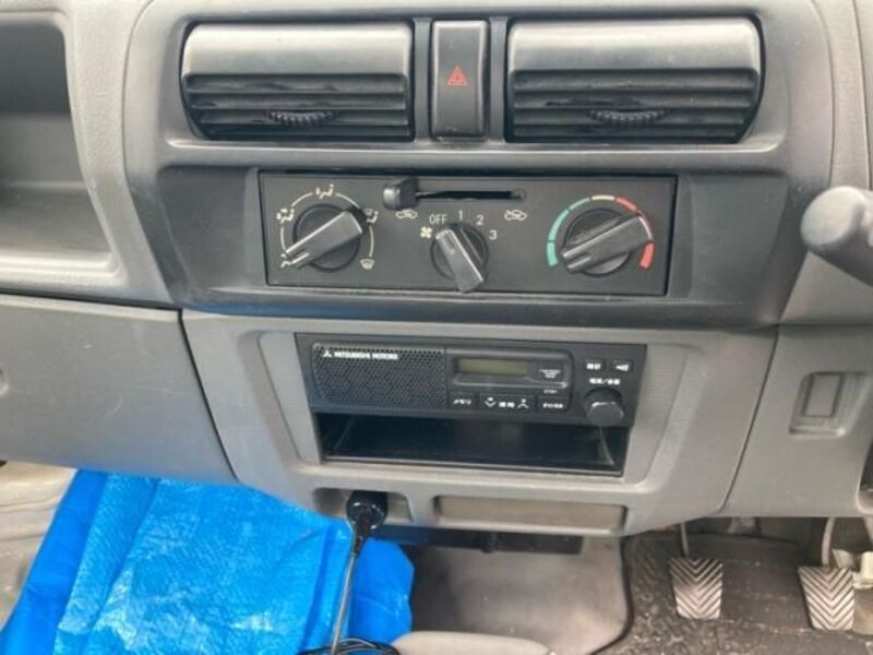 MINICAB TRUCK