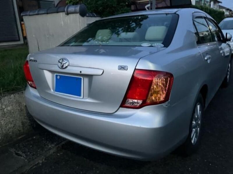 COROLLA AXIO